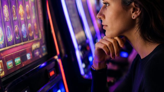 Exploring the Latest Trends in Slot Machine Games Online